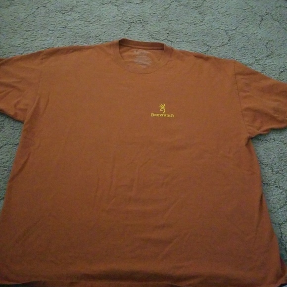 Browning Other - Browning 2x tshirt